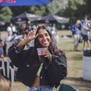 Meet your Posher, Alyzeh